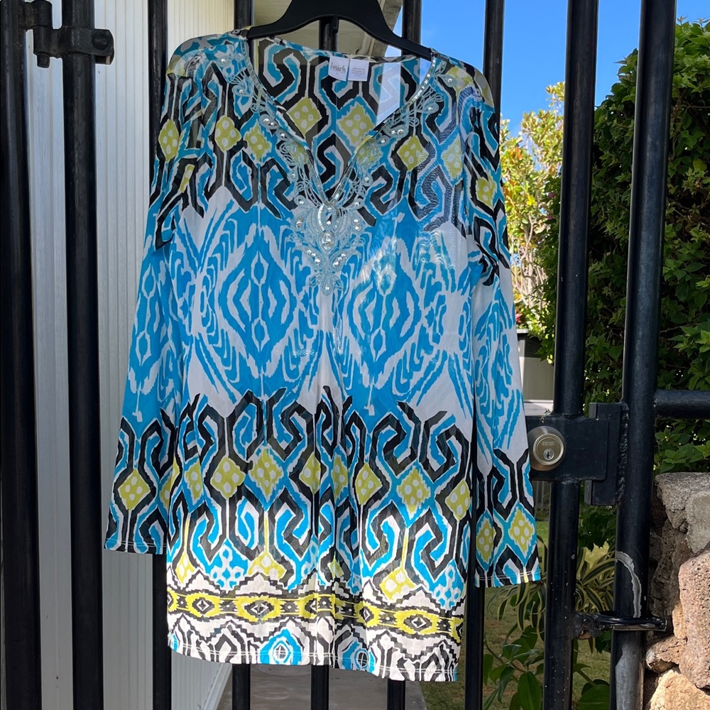 Vibrant Blue and Green Patterned Women's beach cover up 🏝️🏖️
